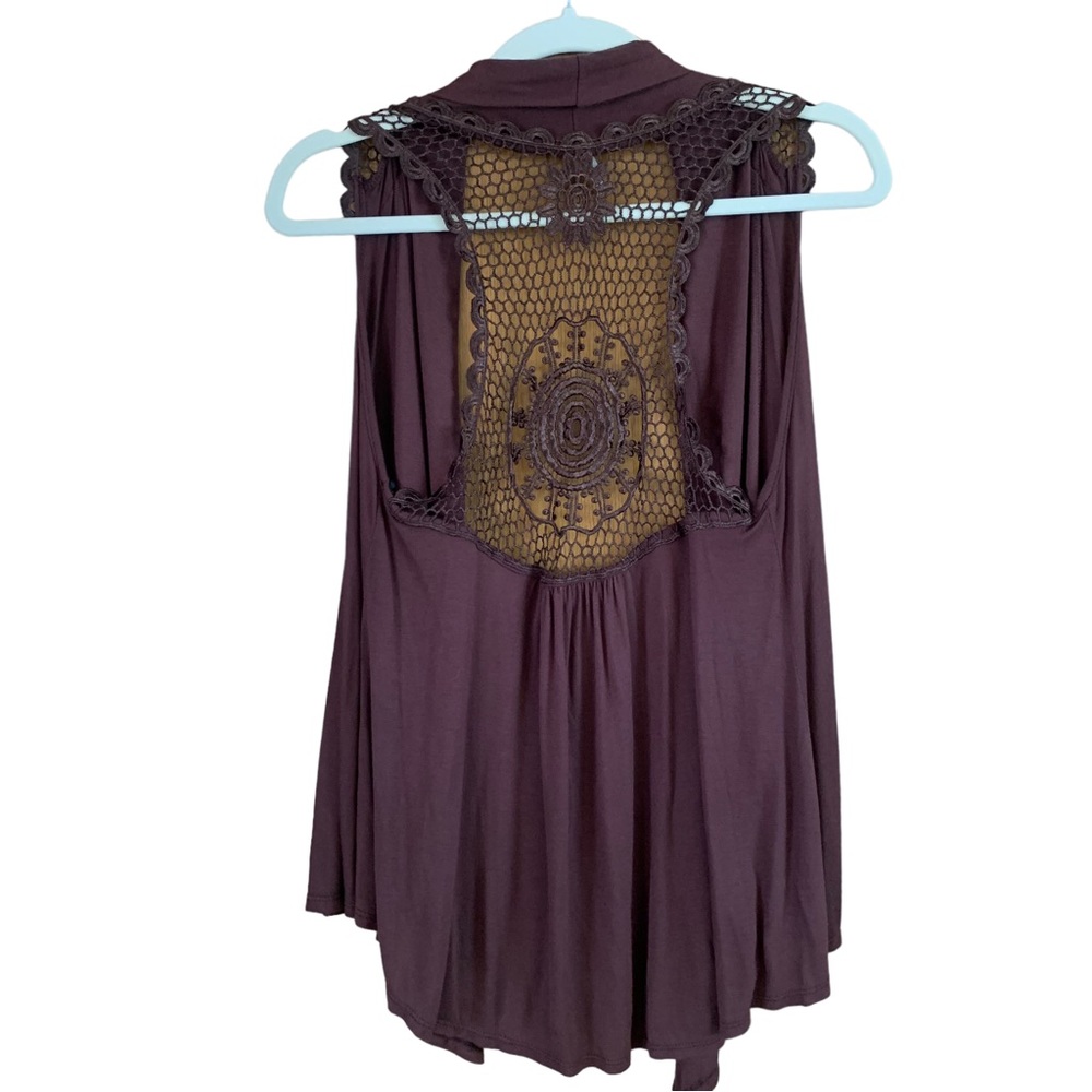 MAX RAVE Sleeveless Open Cardigan Crochet Embroidered Back 2 Available colors - Picture 4 of 11